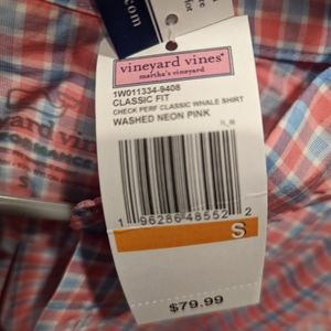 Vineyard Vines Button Down shirt